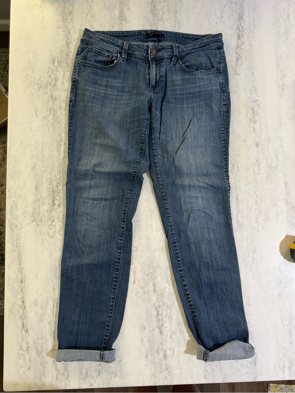 Ann Taylor Slim Boyfriend Classic Neutral Medium Wash Blue Denim Jeans Raw Hem 2